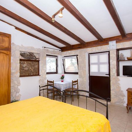 Apartments Marina Trogir Ruang foto