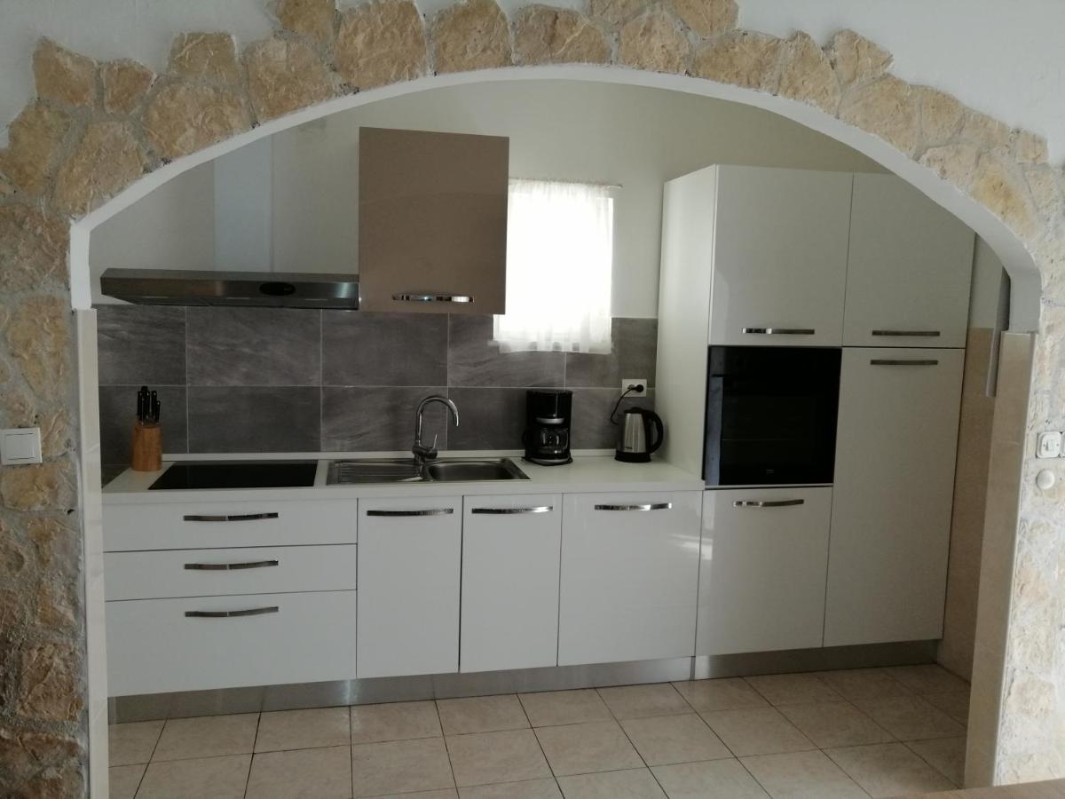 Apartments Marina Trogir Bagian luar foto