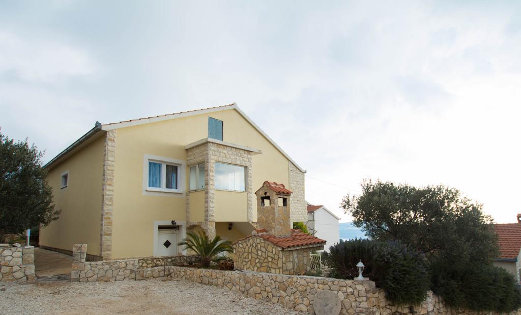 Apartments Marina Trogir Bagian luar foto