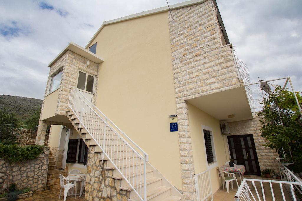 Apartments Marina Trogir Bagian luar foto