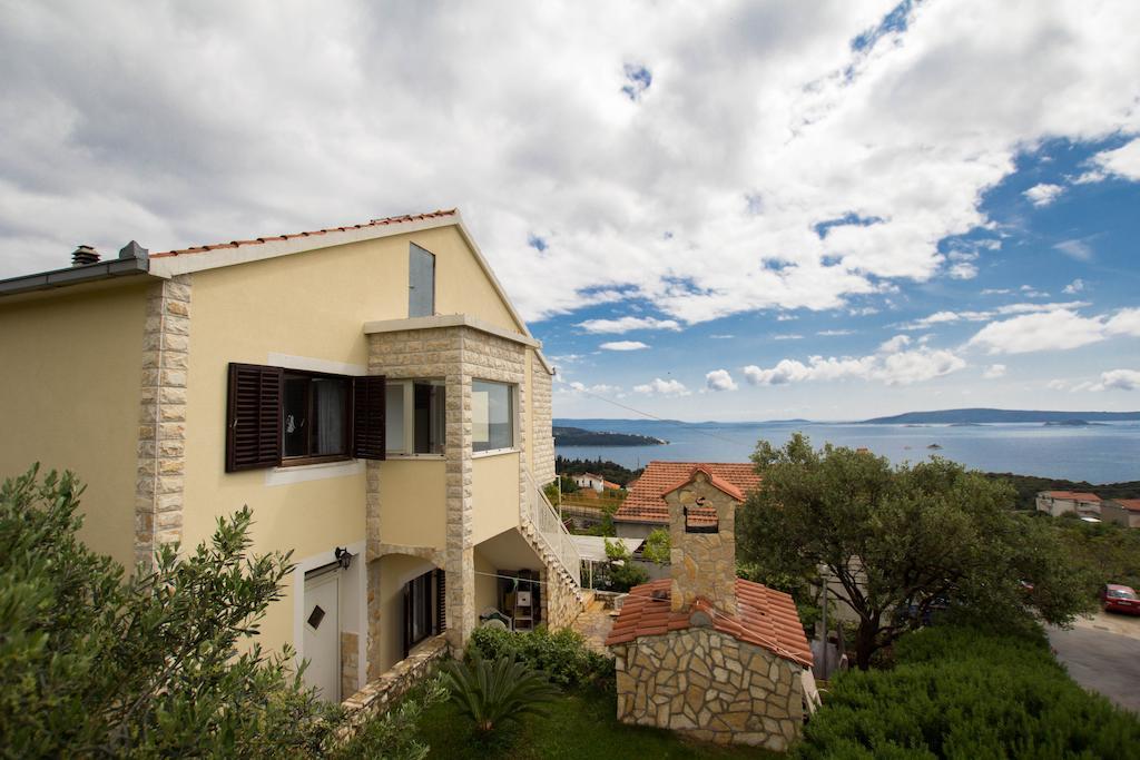 Apartments Marina Trogir Bagian luar foto