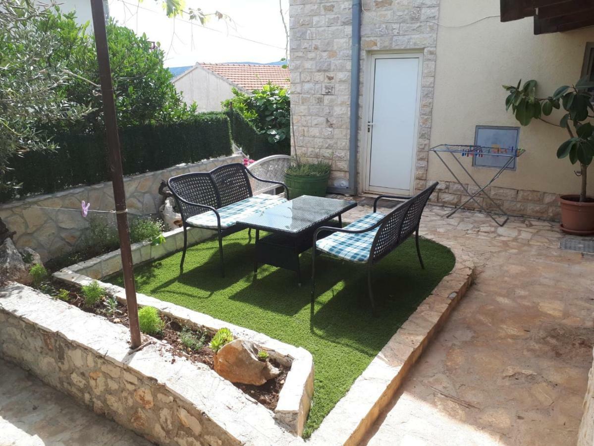 Apartments Marina Trogir Bagian luar foto